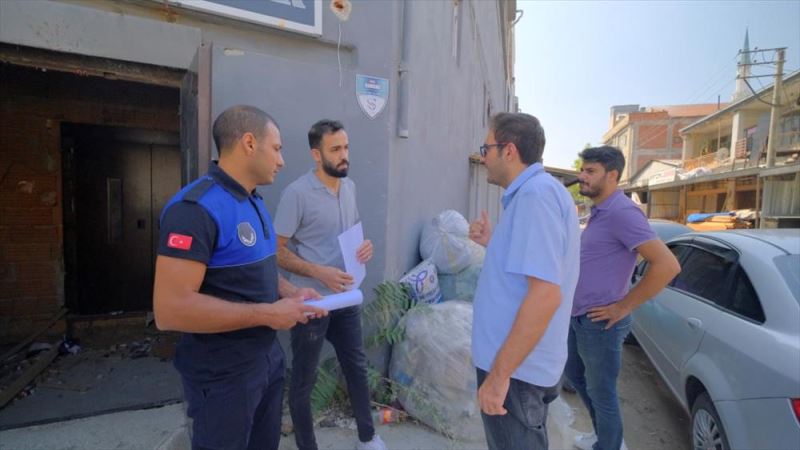 İnegöl Belediyesi, Esnafları Kapı Kapı Gezerek Bilgilendiriyor