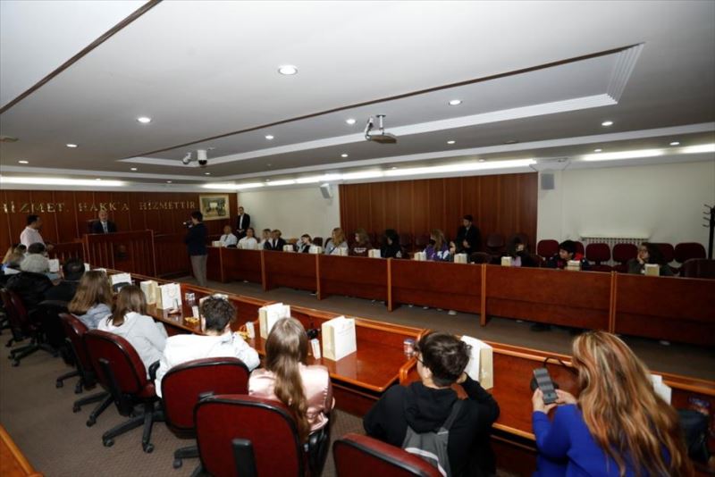 Başkan Taban Yurt Dışından Gelen Misafir Öğrencilerle Buluştu