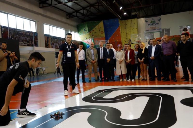 İnegöl’de Teknoloji Festivaline 61 İlden Mucitler Katıldı