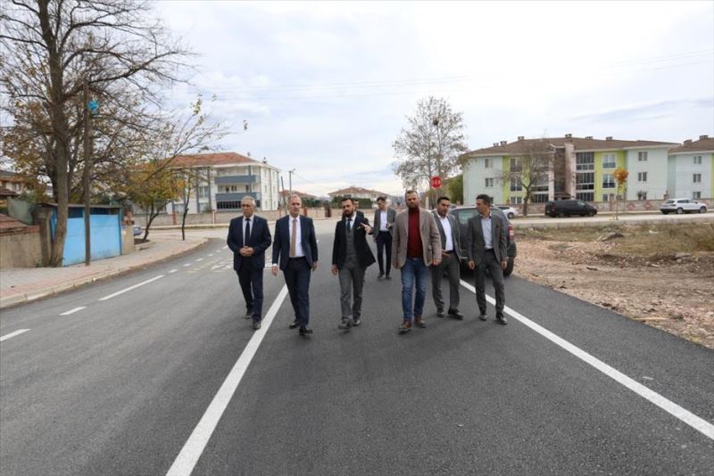 Akpınar Caddesinde Asfalt Çalışmaları Sürüyor