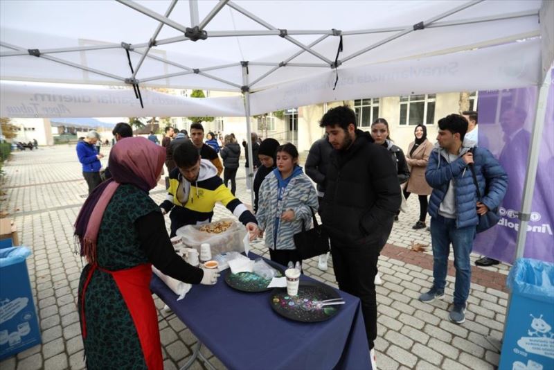 İnegöl Belediyesi’nden Öğrencilere Çorba İkramı
