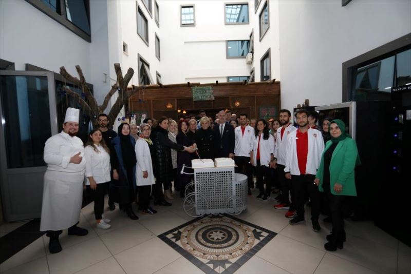İnegöl Belediyesi Öğretmenlerini Unutmadı
