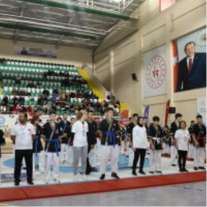 Alpagut rüzgarı Bursa’da esti