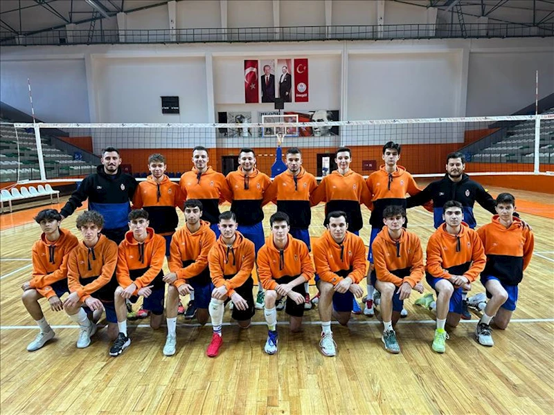 Parkenin Prensleri Sahaya İniyor