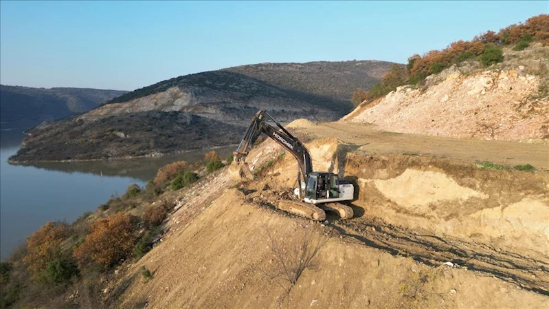 Millet Bahçesinde Yol Yapım Çalışmaları Sürüyor