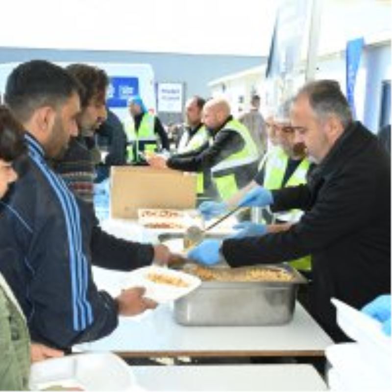 ‘Çarklar durmasın’ diye işçinin karavanası Bursa’dan