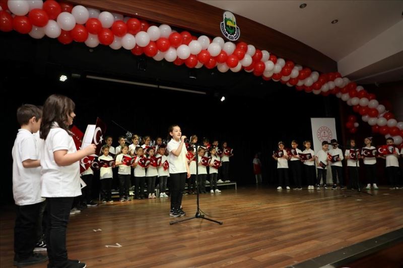 23 Nisan Ulusal Egemenlik Ve Çocuk Bayramı Törenlerle Kutlandı