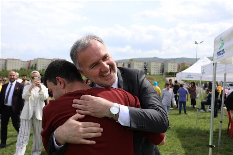 “Tüm Engeller Sevgiyle Aşılır”