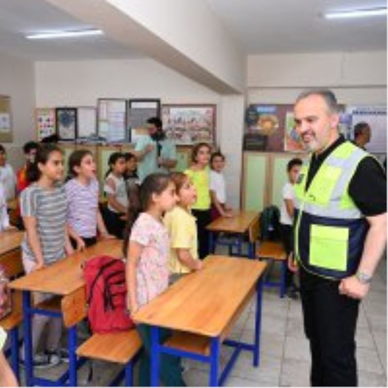 Depremzede çocuklara Bursa morali