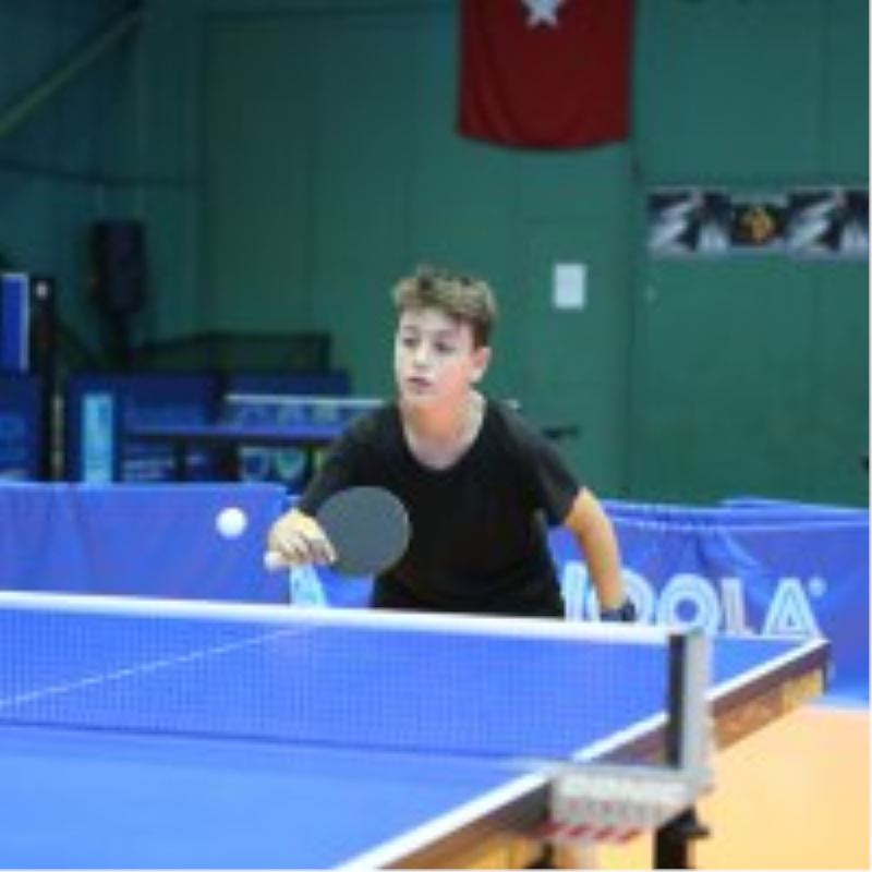 Çocuklara sporla iç içe tatil