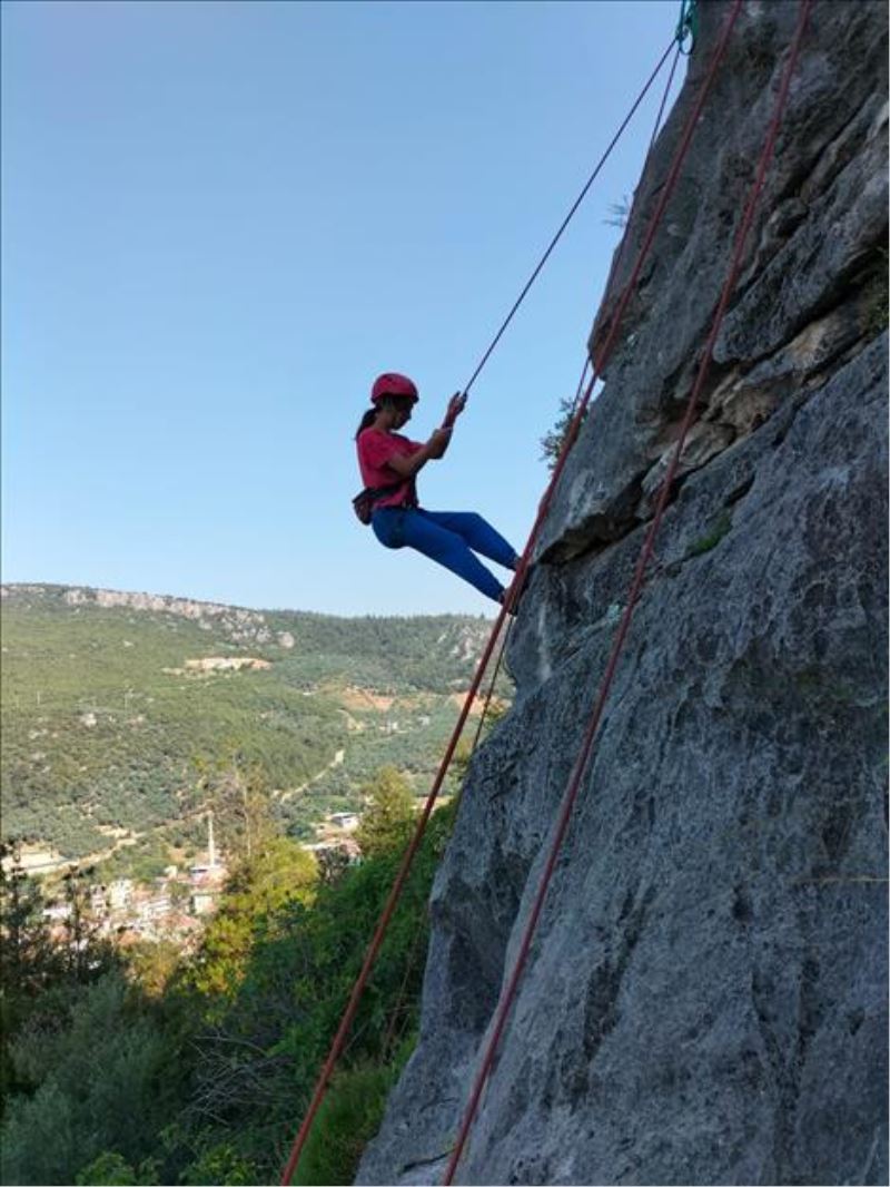 Küçük Dağcılar Uygulamalı Eğitimde Performanslarını Sergiledi