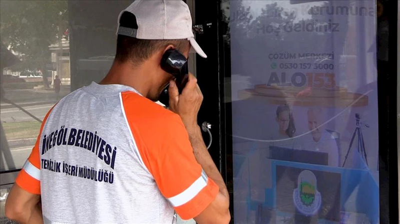 Temizlik Personeline Sürpriz Doğum Günü Kutlaması