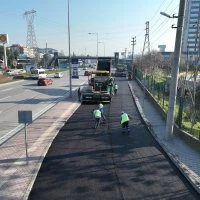 Asfalt mesaisi sürüyor