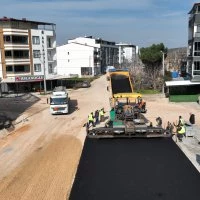 Mustafakemalpaşa’da asfalt mesaisi