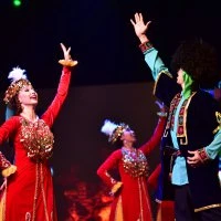 Altın Karagöz’ün renkleri Bursa’yı sardı
