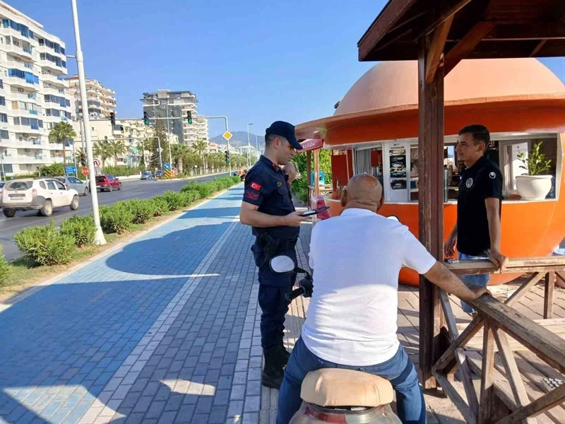 Alanya’da Jandarmadan Sahil Şeridi ve Plajlarda Denetim