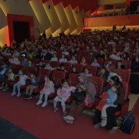 Tiyatronun coşkusu Bursa’yı sardı